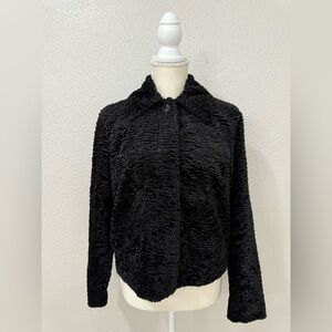 Ralph Lauren Black Faux Fur Knit Jacket Size Petite LP
Gorgeous